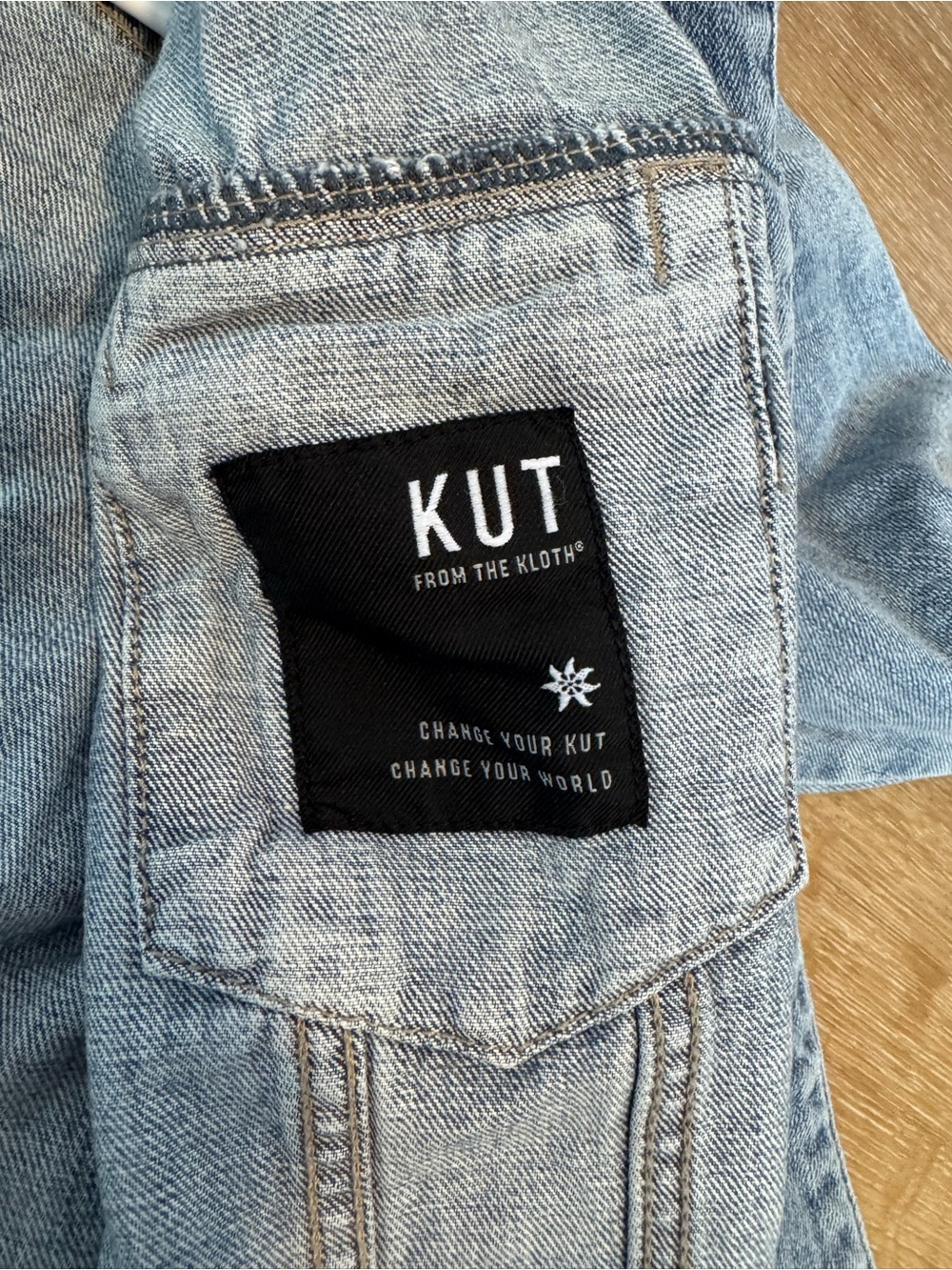 KUT from the Kloth light-wash denim jacket size Medium - Picture 3 of 9